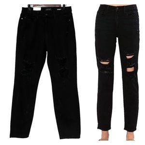 Judy Blue Boyfriend Fit Distressed Jeans Black